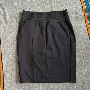 Maurices women’s large black, pencil skirt